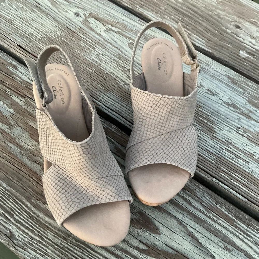 Clarks Collection Annadel Sky Leather Women Sandal Wedge Sz 8.5